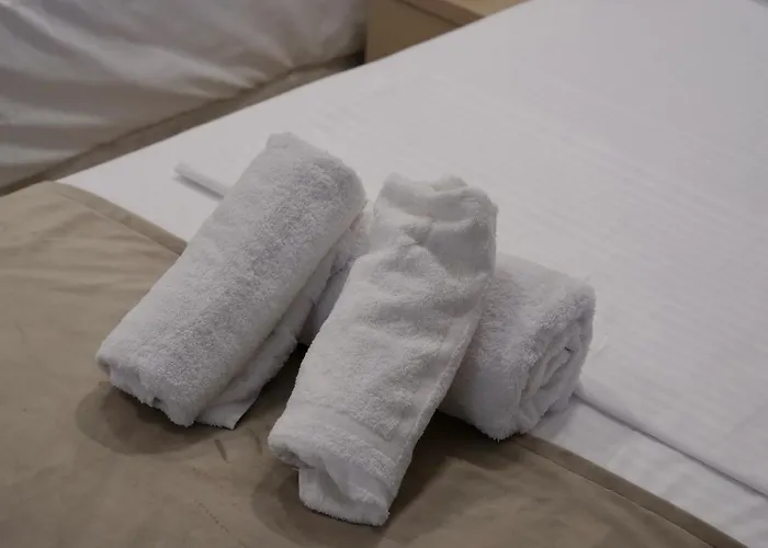 Sofra E Vjeter Restaurant And Ξενοδοχείο *