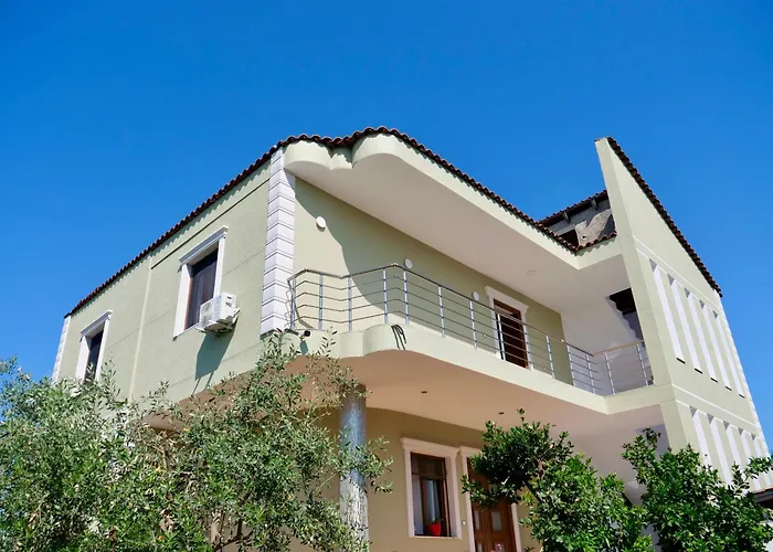 Sofra E Vjeter Restaurant And Bregu i Lumit